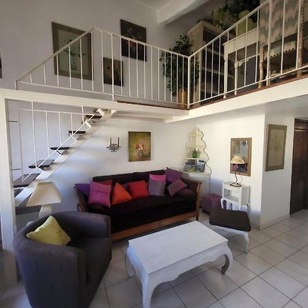 Appartement Au Coeur De La Sorgue LʼIsle-sur-la-Sorgue Esterno foto