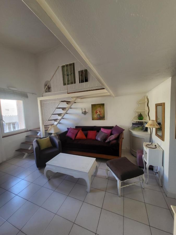 Appartement Au Coeur De La Sorgue LʼIsle-sur-la-Sorgue Esterno foto